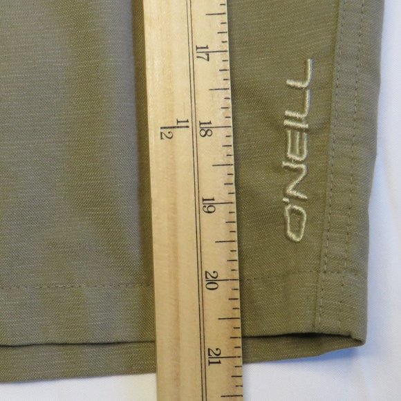 O'Neill* Men's Multipocketed 1.5" Belt Loop‎ Flat Front Olive Green Shorts~ 38W - Picture 10 of 13